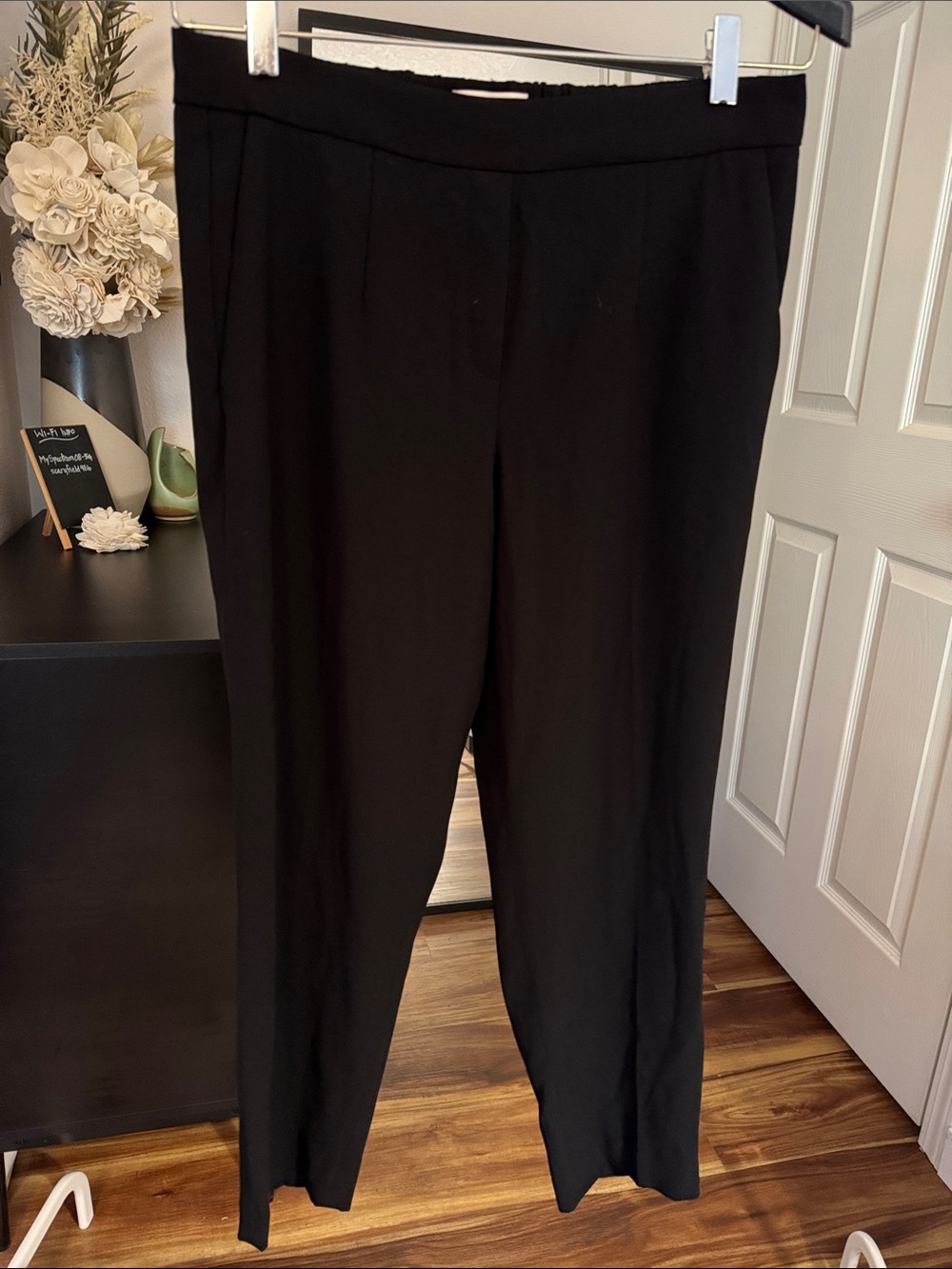Aritzia Babaton Black Cropped Pant